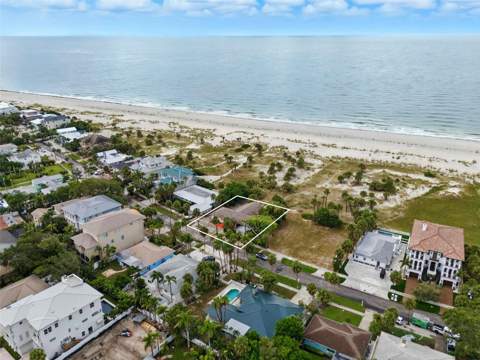 1024 Eldorado Avenue, Clearwater Beach FL - photo 8 of 23