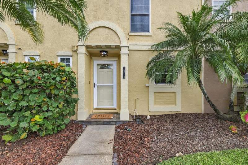 2 bedroom Townhouse at 1514 Chateaux De Ville Court, Chateaux De Ville, Clearwater — photo 2