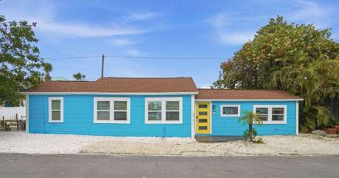 118 92Nd Avenue, 4-bedroom for sale in Treasure Island