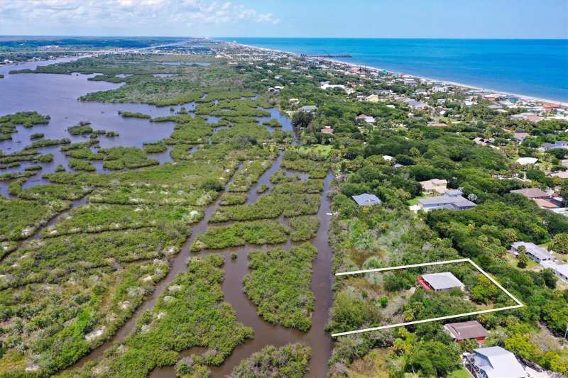 2 bedroom Single Family Residence at 1835 Oak Place, Vuquay Sub, Flagler Beach — photo 1