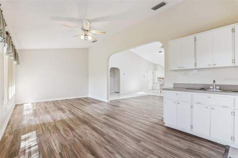 26744 Racquet Circle, Leesburg FL - photo 14 of 37