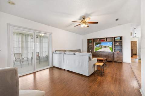 1534 Hillcrest Drive, Lady Lake FL - photo 14 of 34