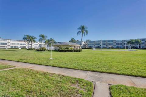 1051 79th Avenue #103, St Petersburg FL - photo 18 of 22