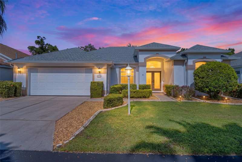 4 bedroom Single Family Residence at 3333 Yonge Avenue #13, Beekman Estates Sec 2, Sarasota — photo 1