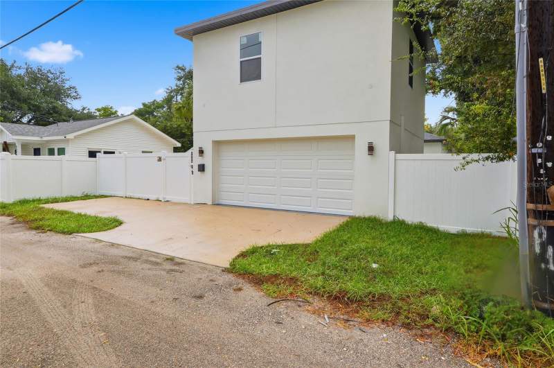 4 bedroom Single Family Residence at 926 11th Avenue, Greenwood Park, St Petersburg — photo 4