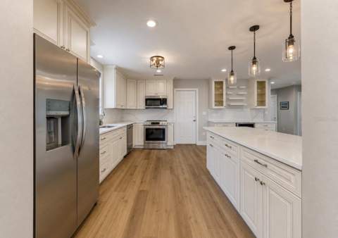 6513 Abaco Drive, Apollo Beach FL - photo 17 of 62