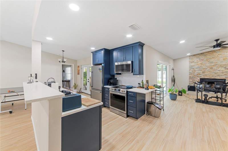 3 bedroom Single Family Residence at 1003 Red Oak Circle, Heather Lakes, Brandon — photo 5