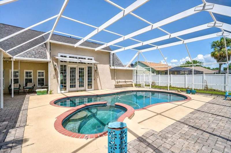 3 bedroom Single Family Residence at 8814 Riverlachen Way, Riverlachen, Riverview — photo 5
