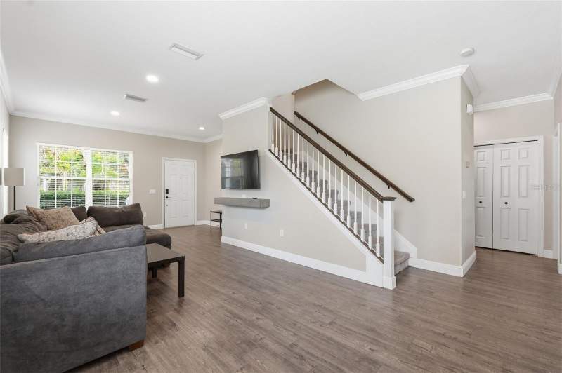 5 bedroom Single Family Residence at 8836 Cameron Crest Drive, Enclave At Citrus Park, Tampa — photo 5