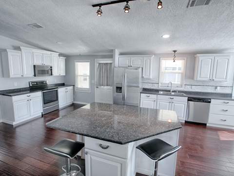 518 Saint Andrews Boulevard, Lady Lake FL - photo 19 of 44