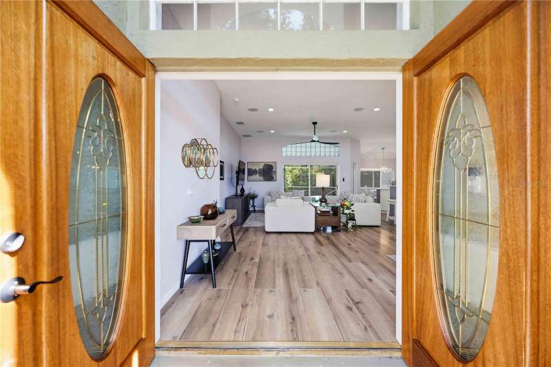 3 bedroom Single Family Residence at 5595 Bent Oak Drive, Colonial Oaks, Sarasota — photo 3