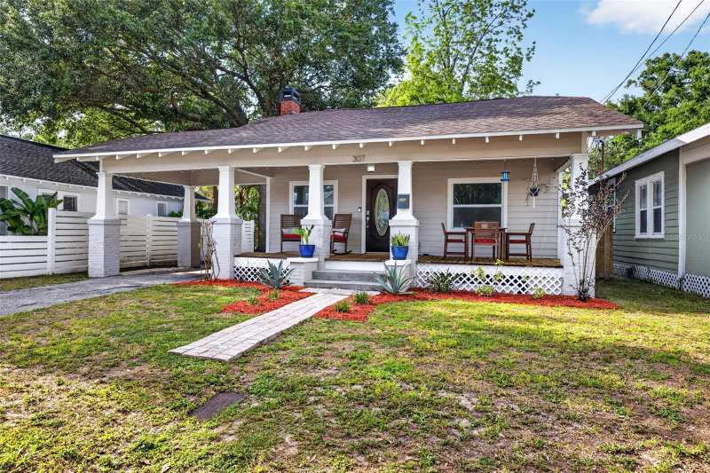 3 bedroom Single Family Residence at 307 W Chelsea Street, Meadowbrook, Tampa — photo 1