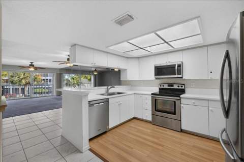 14846 Seminole Trail, Seminole FL - photo 20 of 79