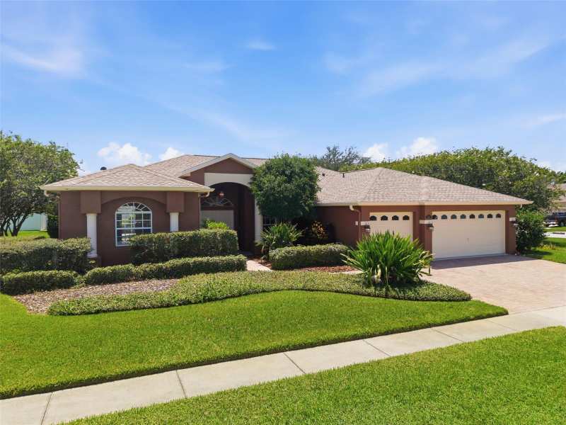 4 bedroom Single Family Residence at 915 Vista Verde Lane, La Paloma Village Unit 2 Ph, Sun City Center — photo 1