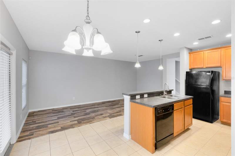 3 bedroom Townhouse at 2064 Cypress Bay Boulevard, Cypress Lakes Townhomes, Kissimmee — photo 4