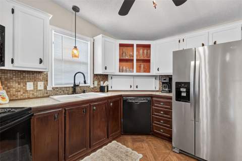 1541 Doral Circle, The Villages FL - photo 8 of 26