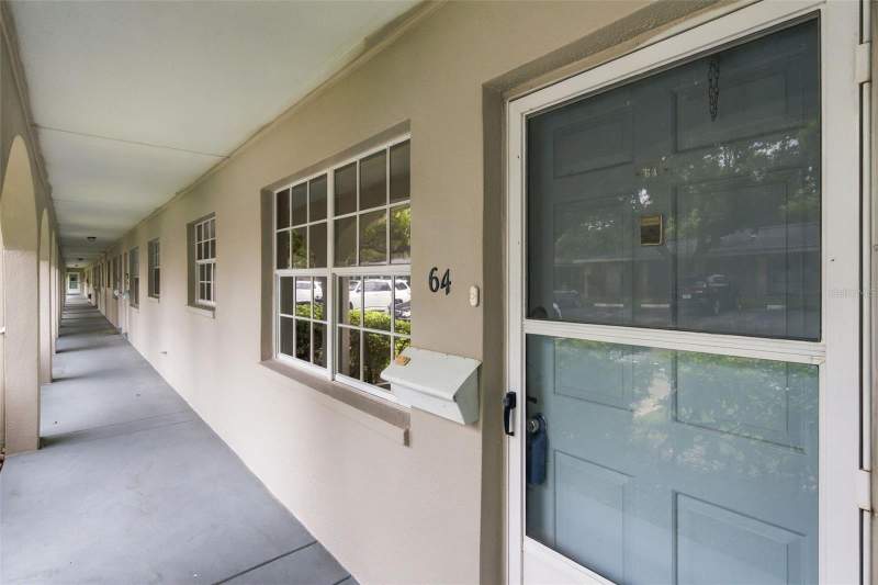 2 bedroom Villa at 11200 102nd Avenue #64, Twin Oaks Apts, Seminole — photo 3
