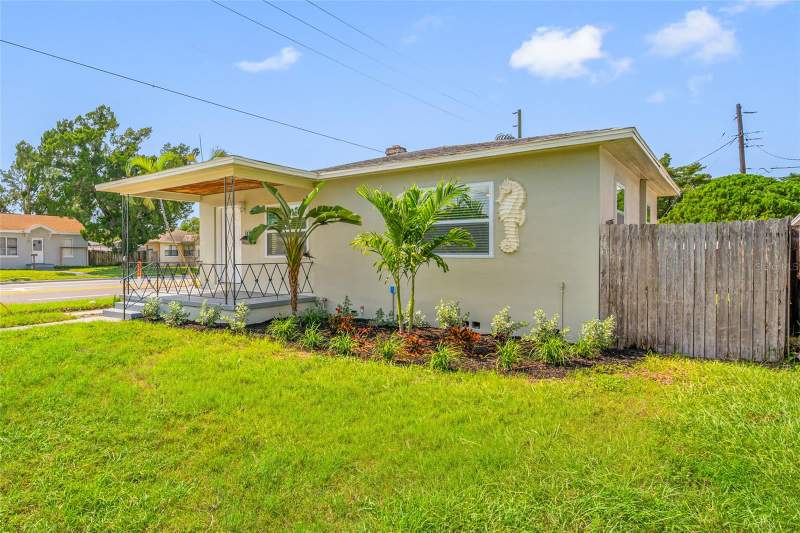 3 bedroom Single Family Residence at 3800 26th Street, Clear Vista, St Petersburg — photo 3