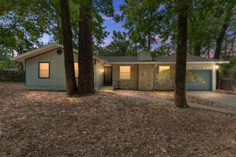 3025 W University Avenue, home for sale on W University Avenue