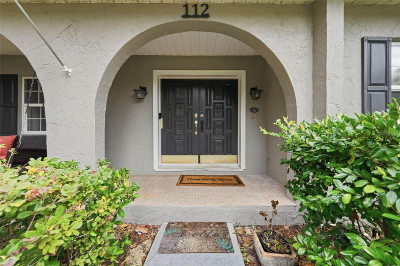 4 bedroom Single Family Residence at 112 E Gardenia Street, Howey Lake Shore Heights, Howey In The Hills — photo 2
