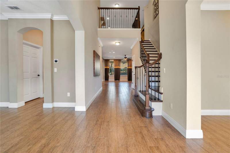 7 bedroom Single Family Residence at 2356 Kelbrook Court, Ellingsworth, Oviedo — photo 2