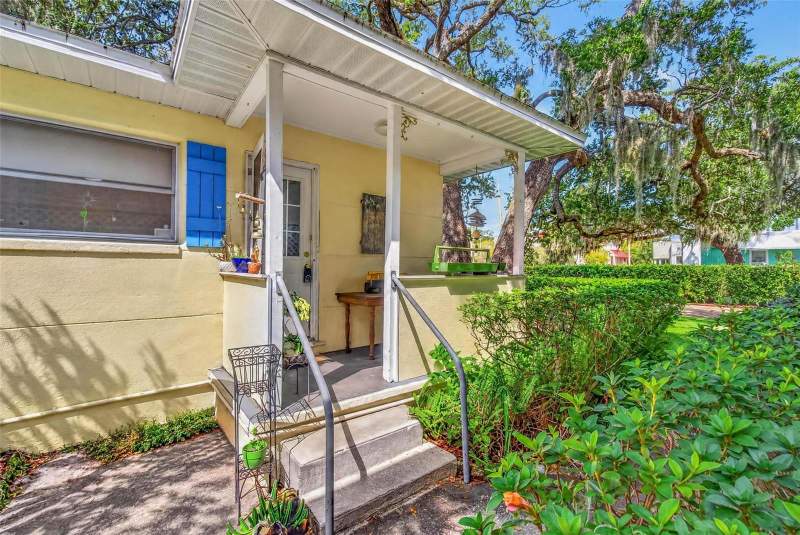 4 bedroom Single Family Residence at 690 2nd Street, South Green Spgs Rep Of Blks 3 4 28 29 30 31 32, Safety Harbor — photo 3