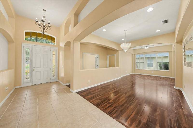 4 bedroom Single Family Residence at 316 Harts Oak Place, Lake Weeks Ph 2 And 3, Seffner — photo 5