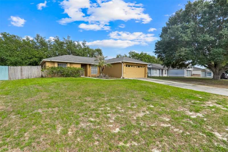 3 bedroom Single Family Residence at 10752 Crescendo Loop, Lake Crescent Pines East Sub, Clermont — photo 3