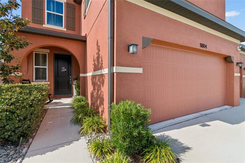 5 bedroom Single Family Residence at 11804 Bluegrass Field Court, Preserve At Pradera - Phase 4, Riverview — photo 2