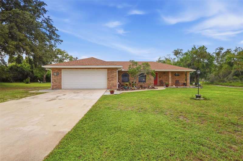 3 bedroom Single Family Residence at 949 Collins Avenue, Orange City Estates Unit 01 & 02, Orange City — photo 1