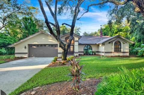 18671 Autumn Lake Avenue, pool for sale in Hudson