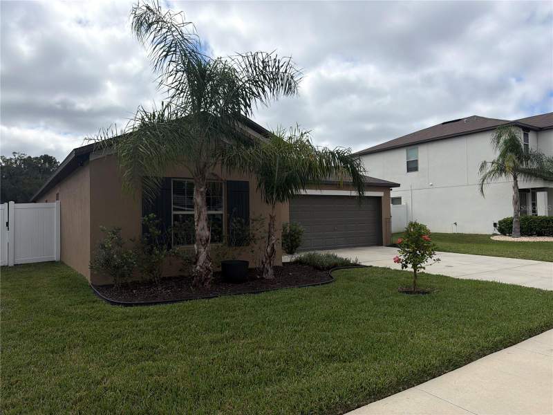 4 bedroom Single Family Residence at 39938 Harmon Grove Court, Hidden River Ph 2, Zephyrhills — photo 4