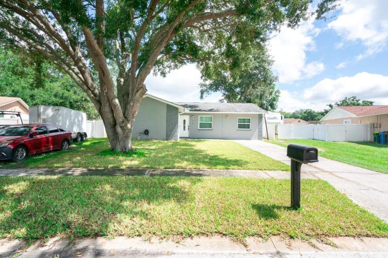 3 bedroom Single Family Residence at 13915 Bridgeport Drive, Carrollwood Meadows Unit Vi SE, Tampa — photo 4