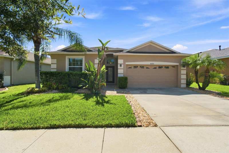4 bedroom Single Family Residence at 20233 Merry Oak Avenue, Live Oak Preserve Ph 2A-Villag, Tampa — photo 1