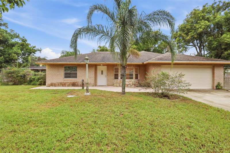 3 bedroom Single Family Residence at 1098 E De Carlo Drive, Deltona Lakes Unit 27, Deltona — photo 1