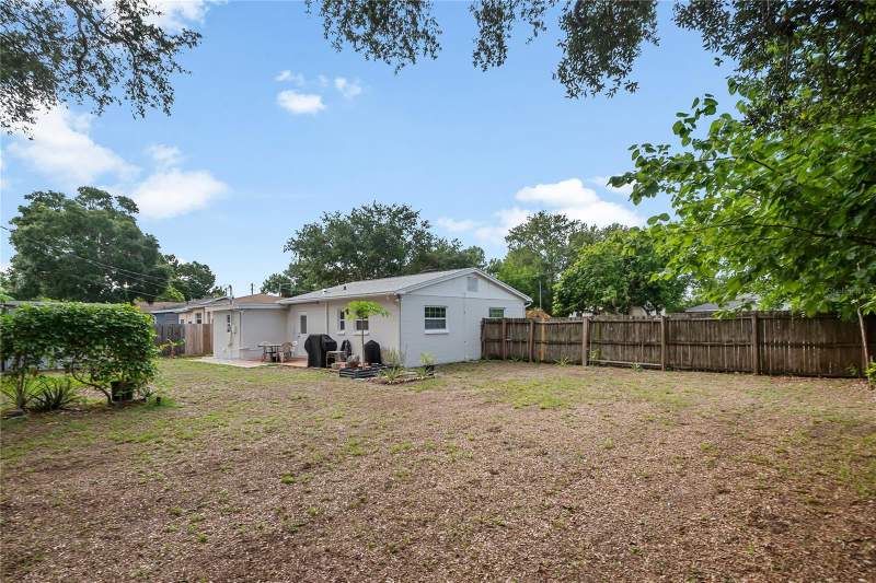 3 bedroom Single Family Residence at 2151 44th Avenue, Harris School Sub No. 1, St Petersburg — photo 4