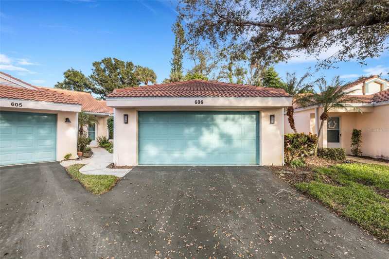 2 bedroom Condominium at 606 Marcus Street #26, Leslie Park/Villa Le Grand, Venice — photo 1