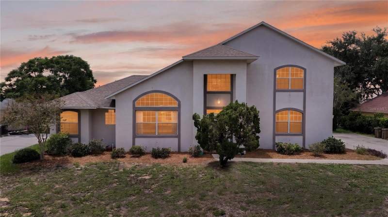 3 bedroom Single Family Residence at 12608 Lake Ridge Circle, Lake Ridge Club Add 01, Clermont — photo 2