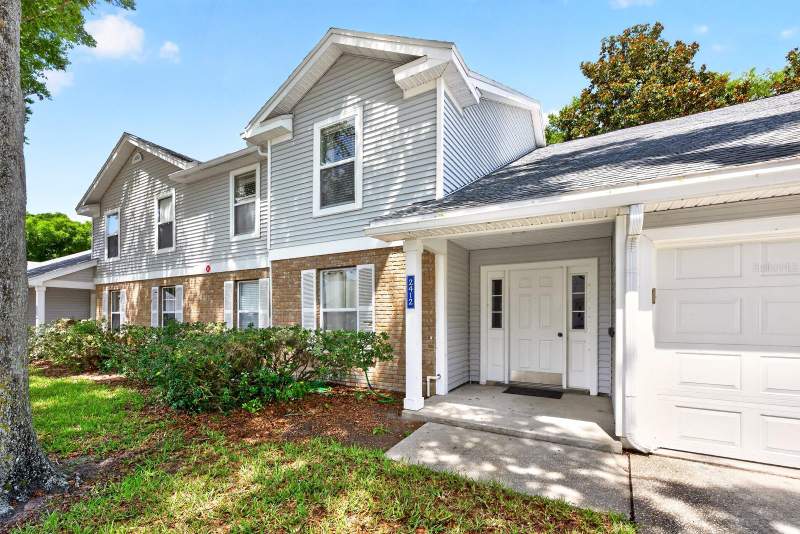 Coach Homes At Mariners Village