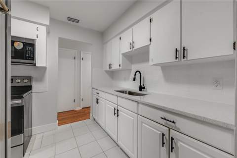 7402 Wishing Well Court, Tampa FL - photo 10 of 29