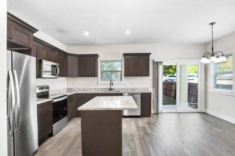 4209 W Woodlawn Avenue #A, Tampa FL - photo 9 of 25