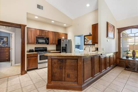 10056 Lebanon Drive, Port Charlotte FL - photo 10 of 40