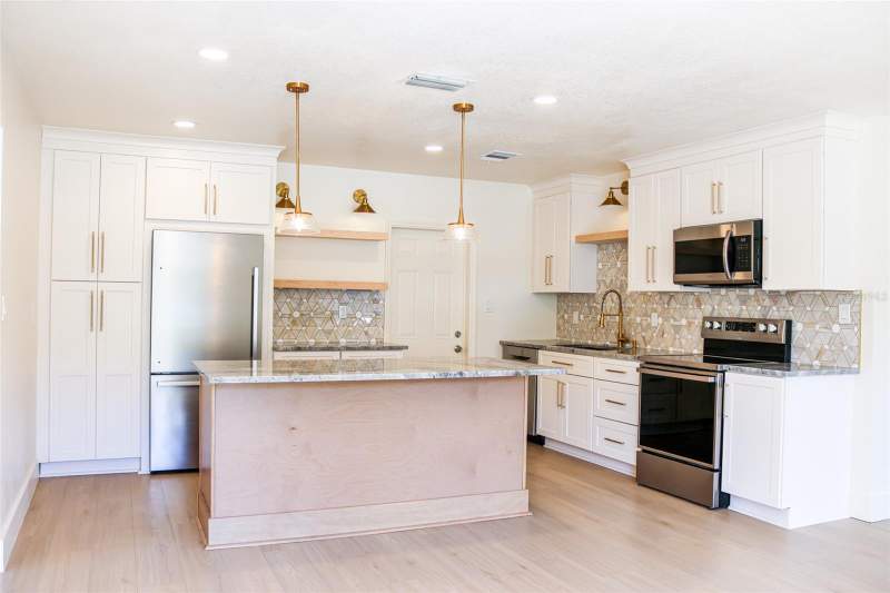 3 bedroom Single Family Residence at 4211 W Bay View Avenue, Norma Park Sub, Tampa — photo 5