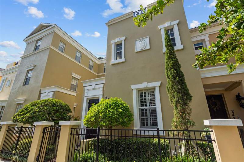 Victoria Park Soho TownhomesHomes for Sale in Tampa, FL