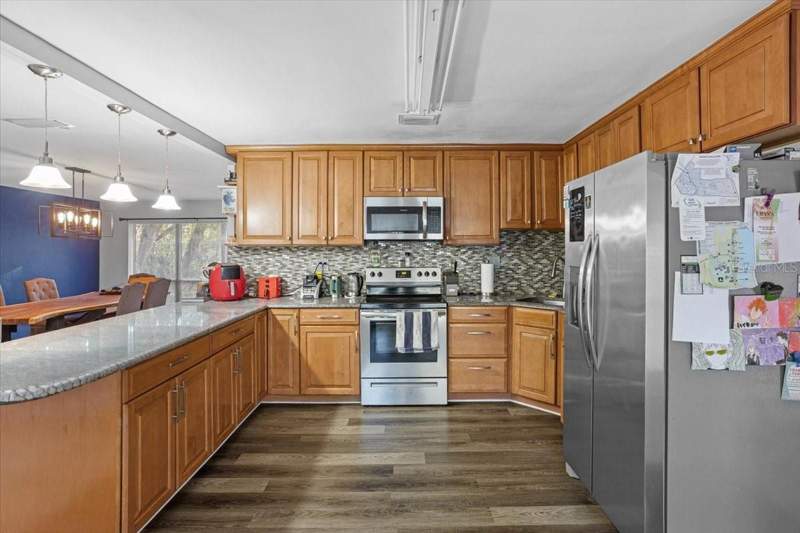4 bedroom Single Family Residence at 425 NW 79th Drive, Sunningdale, Gainesville — photo 5