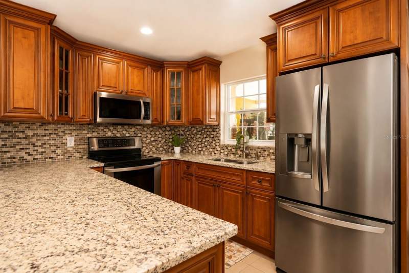 4 bedroom Single Family Residence at 4409 W Hanna Avenue, West Park Estates Unit 3 Re, Tampa — photo 4