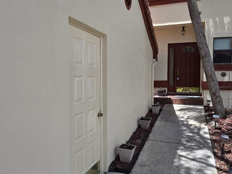 2 bedroom Townhouse at 3460 Countryside Boulevard #59, Countryside Woods, Clearwater — photo 3