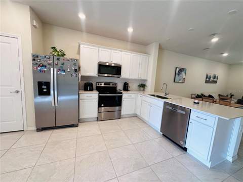 4617 Sparkling Shell Avenue, Kissimmee FL - photo 6 of 23