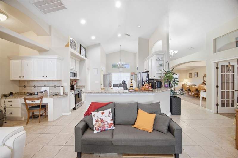4 bedroom Single Family Residence at 4818 Diamonds Palm Loop, Country Walk Increment D Ph 2, Wesley Chapel — photo 4