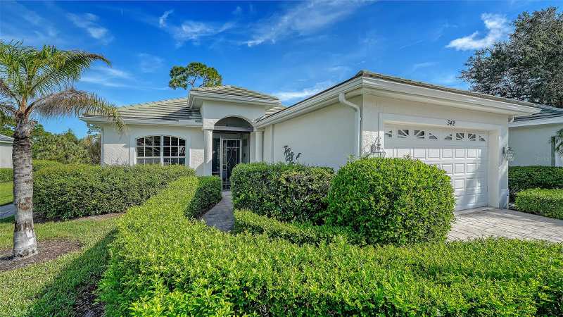 3 bedroom Single Family Residence at 342 Melrose Court, Venice Golf & Country Club, Venice — photo 1